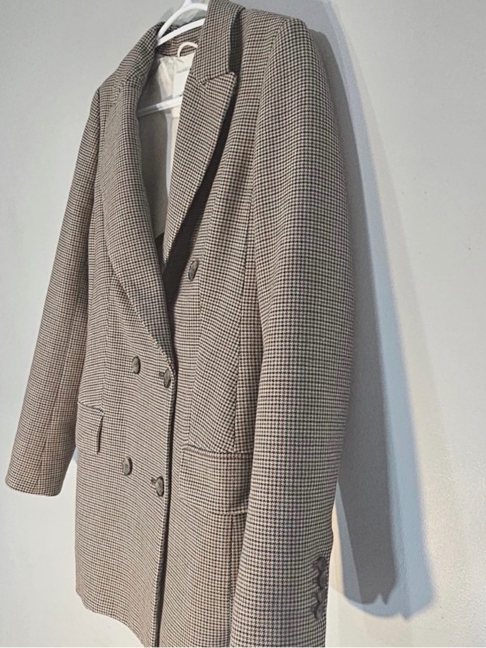 Aritzia WILFRED Margaux Oversized Houndstooth Double Breasted Blazer - Picture 5 of 10